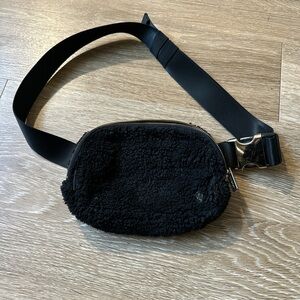 Lululemon Sherpa Black Belt Bag/ Fanny Pack